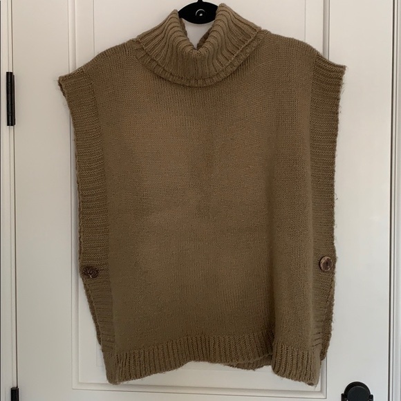 Sleeveless Cowl Neck Sweater - Picture 2 of 7